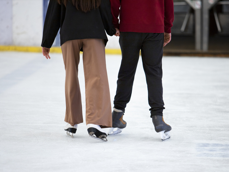 В Самаре начали обустраивать катки к предстоящему зимнему сезону