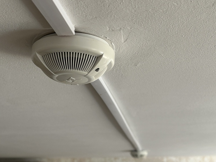 D Архангельской области продолжается установка автономных пожарных извещателей в рамках госпрограммы по обеспечению безопасности населения