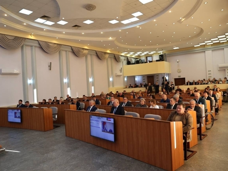 Бюджет Хакасии обсудили на публичных слушаниях