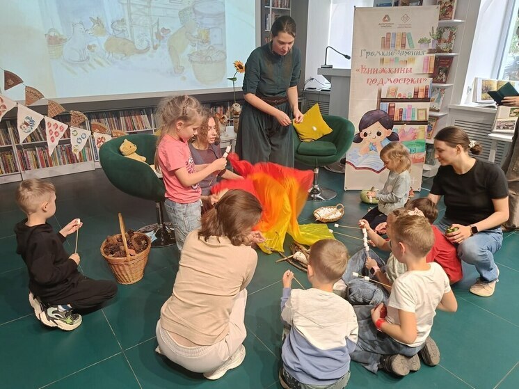 Более 400 тюменцев приняли участие в литературно-театральном проекте «Громкие чтения „Книжкины подмостки“»