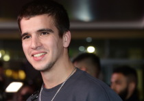 Новый альбом артиста Feduk всем своим содержимым отражает самое тёмное время года, несмотря на то, что называется “Веселая музыка”