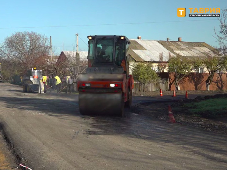 В поселке Рыково Херсонской области завершается ремонт дорог на двух улицах