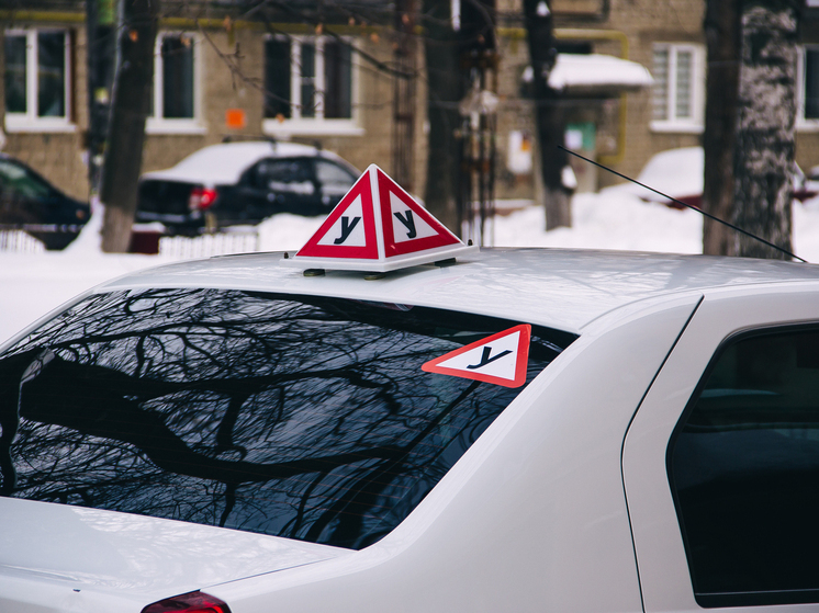 В Рязани сотруднику автошколы не выплатили зарплату на 200 тысяч рублей