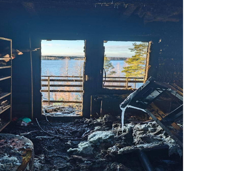 В элитном поселке Карелии загорелся дом известного бизнесмена