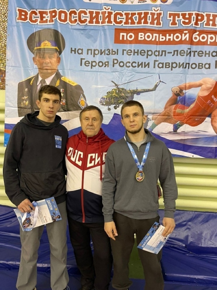 Костромские борцы привезли с турнира в Чебоксарах «золото» и «бронзу»