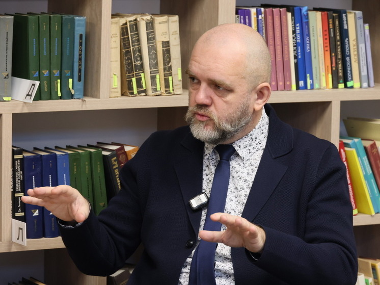 Во время прямого эфира в Челябинске, весомый популяризатор науки представил неожиданный взгляд на современный отечественный sci-fi