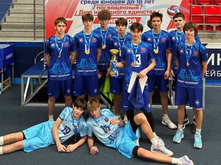 Турнир по волейболу в Сосновом Бору принес юным ленинградцам две медали