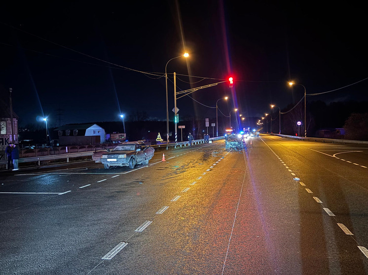 На трассе под Орлом неосторожность 68-летнего автомобилиста унесла жизнь человека