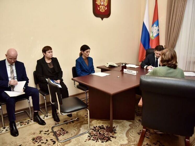 Орловцы обратились к Клычкову по поводу ремонта дорог и крыш домов