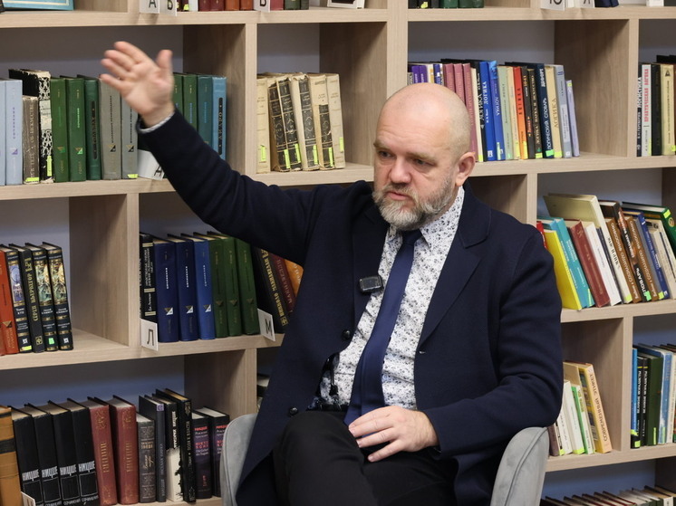 Известный писатель и популяризатор науки Дмитрий Конаныхин в рамках проекта «Большая Редакция» медиахолдинга «Гранада Пресс» предложил новый взгляд на технологические достижения Российской империи