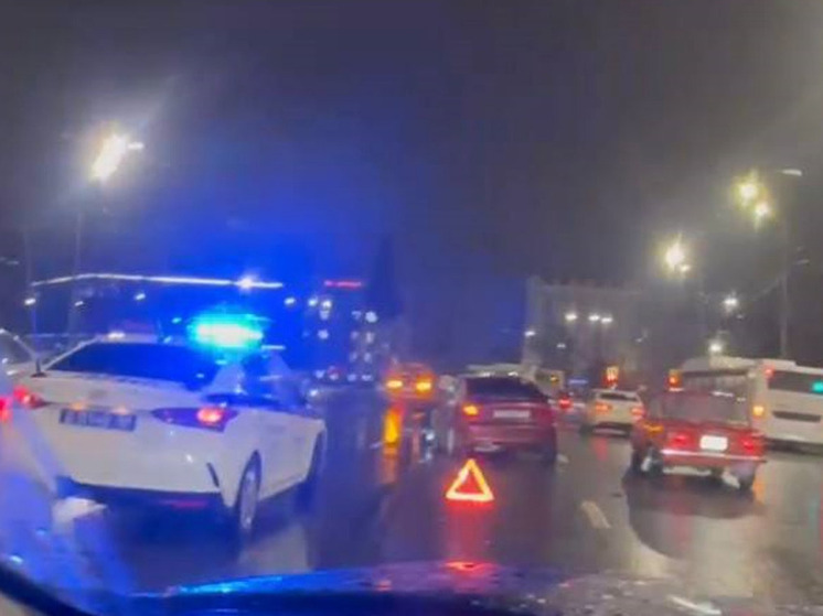 Массовая авария произошла в центре Рязани: на месте работают сотрудники ГАИ