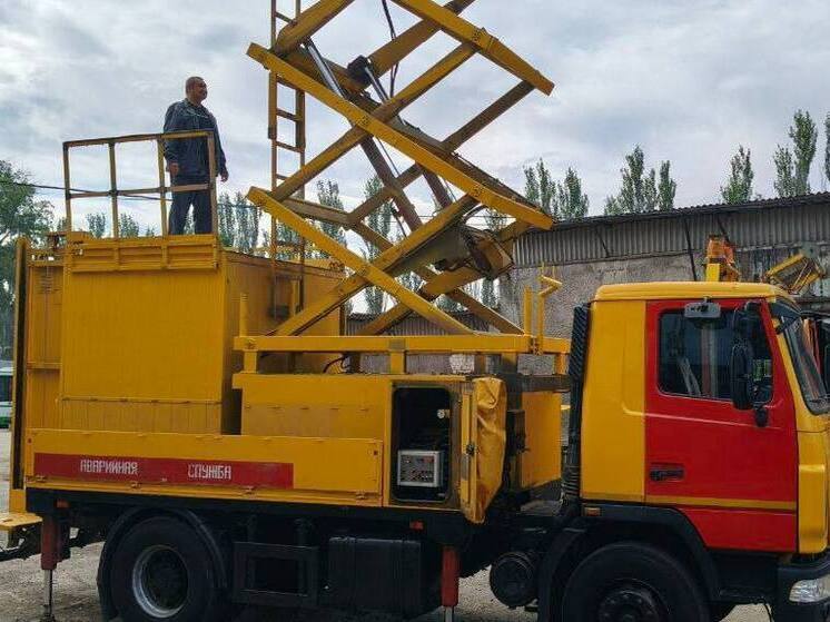 Из Ленобласти отправили офисную технику и запчасти для ТТУ в Енакиево