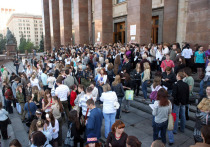 Новая система высшего образования смахивает на хорошо забытую старую — именно такие выводы напрашиваются после изучения обещаний Минобрнауки РФ изменить сроки обучения для студентов разных специальностей