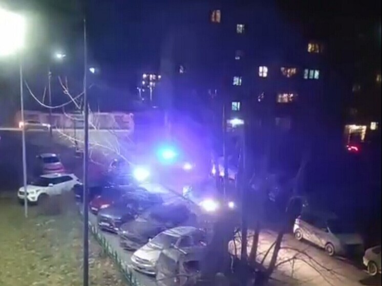 "112": пьяный мужчина с гранатой взял в заложники женщину и ребенка в Первоуральске