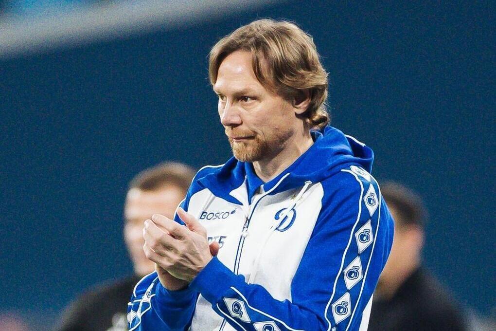 Вот и случилась ещё одна тренерская отставка. Главный тренер сборной России Валерий Карпин объявил об уходе из московского «Динамо» спустя пять месяцев после назначения в клуб. Он снова намерен сосредоточиться на одной только национальной команде. Кто-то, может быть, огорчится этому событию, а кто-то, не исключено, что и порадуется: в этом сезоне клуб занимает несвойственное ему место, и многие винили в этом наставника.