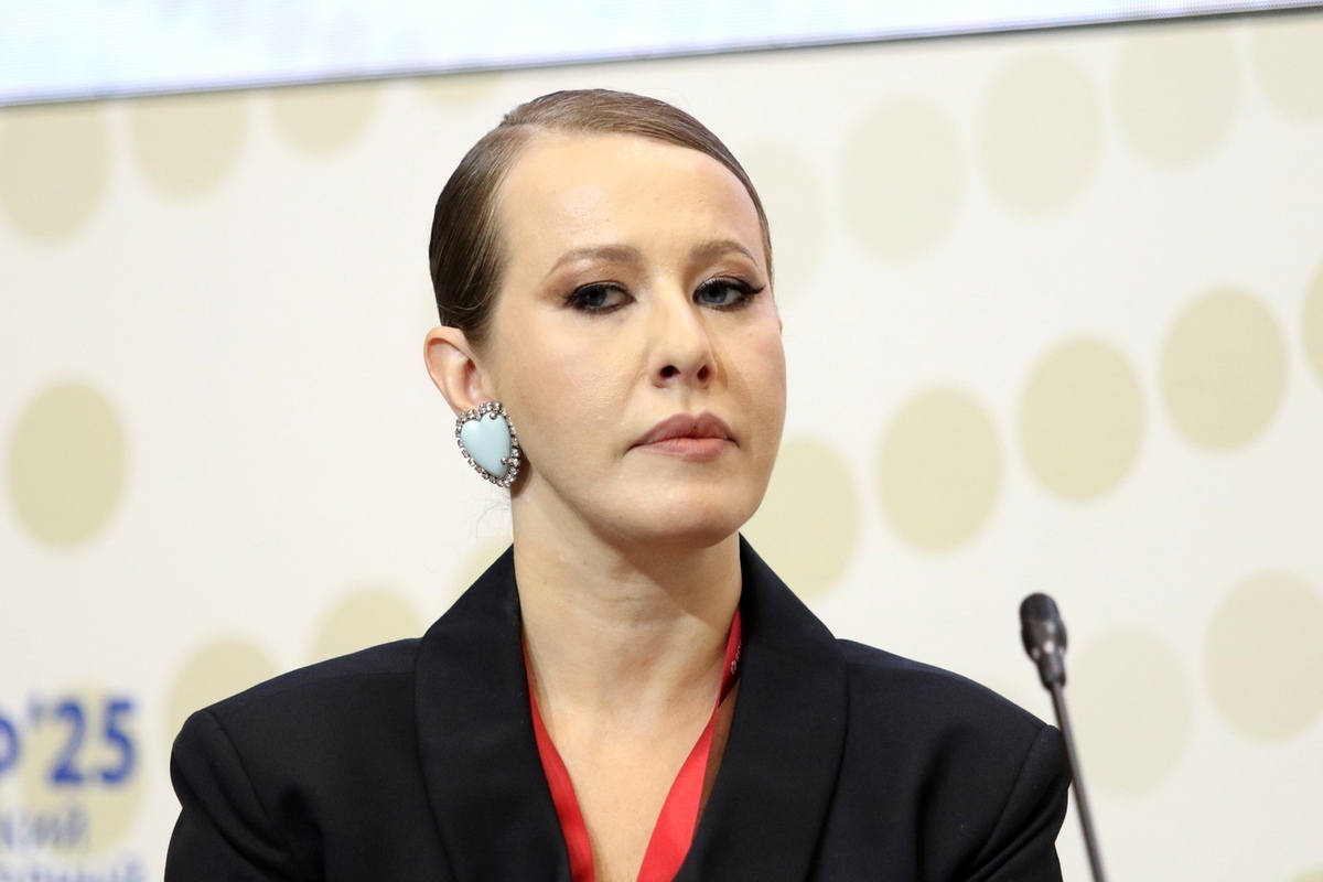 Стало известно, сколько Собчак берет за новогодний корпоратив