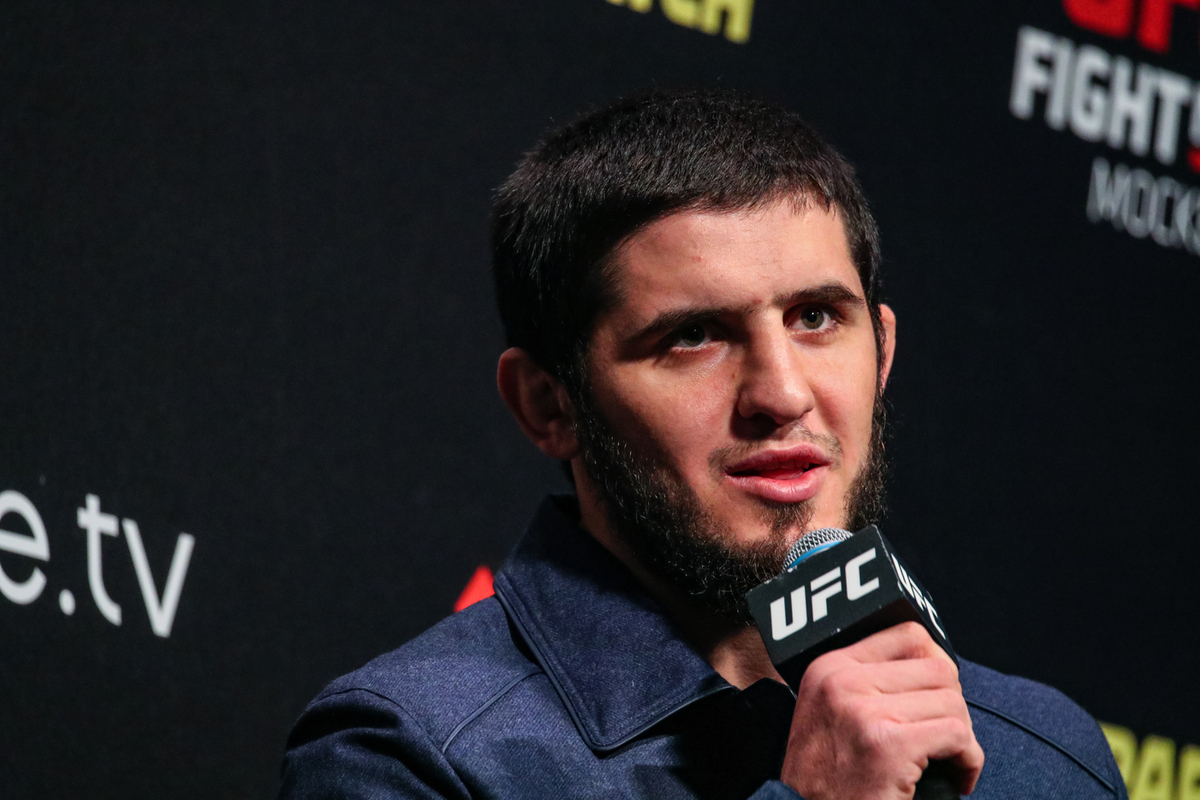 Раскрыта сумма общего дохода Махачева в UFC