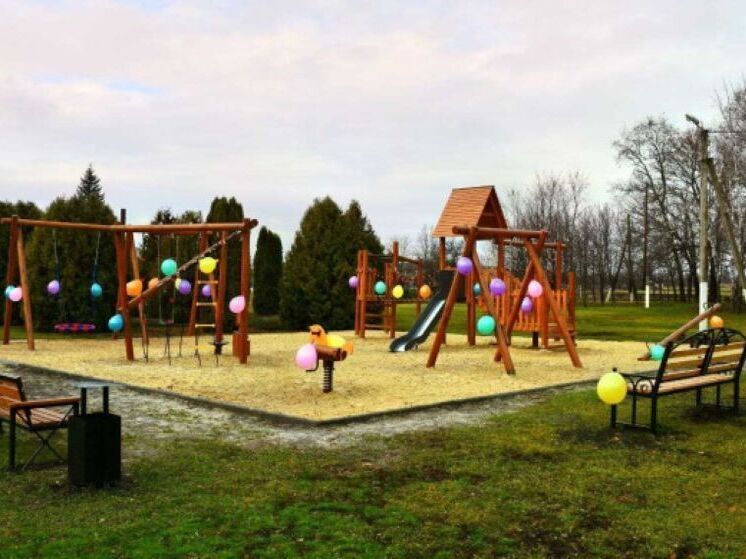 В белгородском селе Нижняя Покровка открыли экологичную игровую площадку