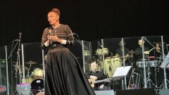 В Пензу с концертом приехала Елена Ваенга