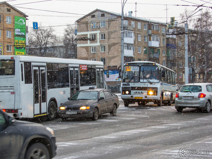 В Кемерово произошел инцидент, когда автобус сбил ребенка
