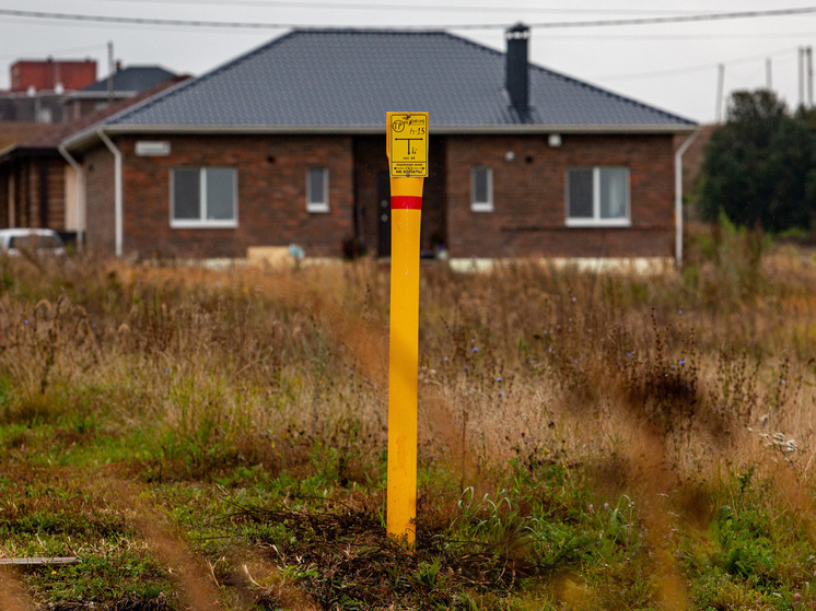 Shot: газопровод взорвался и загорелся в Ростовке Омской области