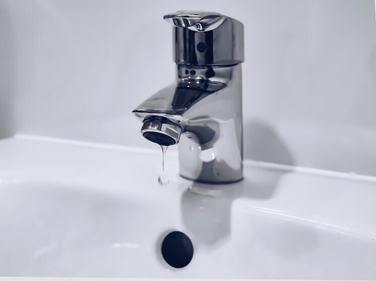 В Улан-Удэ благодаря прокуратуре дом матери участников СВО подключили к водоснабжению