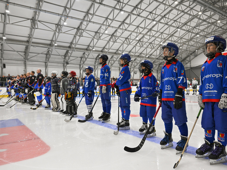 Ледовую арену «Имандра» открыли в Мончегорске