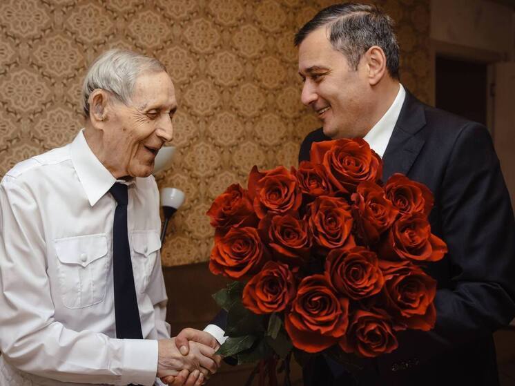 В Курской области ветеран Михаил Жаков отметил 103-й день рождения