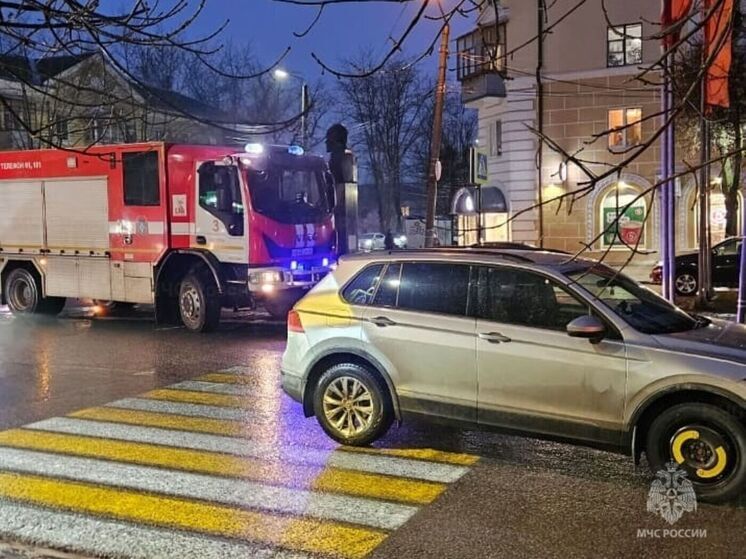 Volkswagen Tiguan сбил пешехода в Калуге