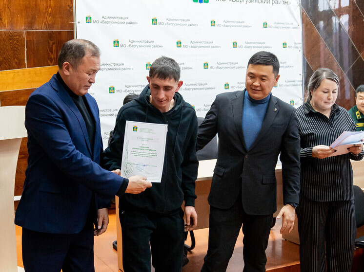 В Баргузинском районе Бурятии наградили борцов с лесным пожаром