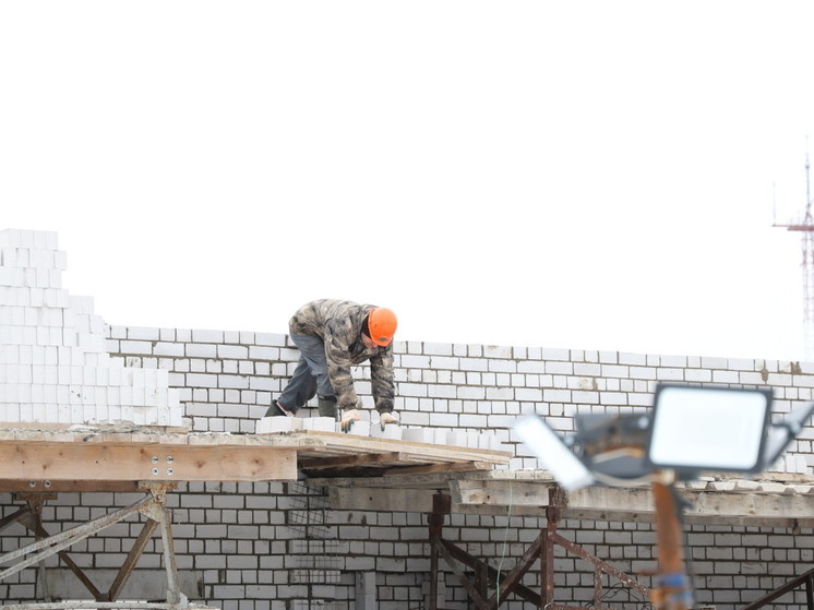 В Архангельске мошенники украли 70 млн рублей при строительстве больницы