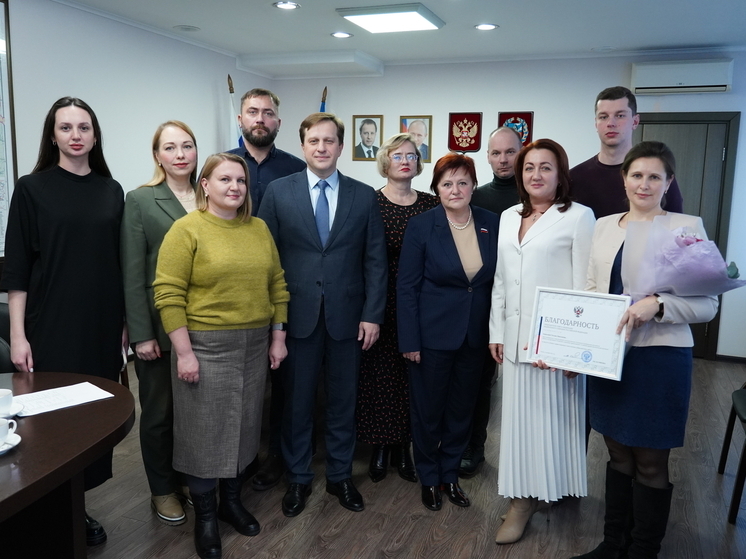 Пятая по счету командировка алтайских медиков в подшефный региону Славяносербский район Луганской Народной Республики завершилась. В течение всего октября специалисты оказывали помощь местным жителям.