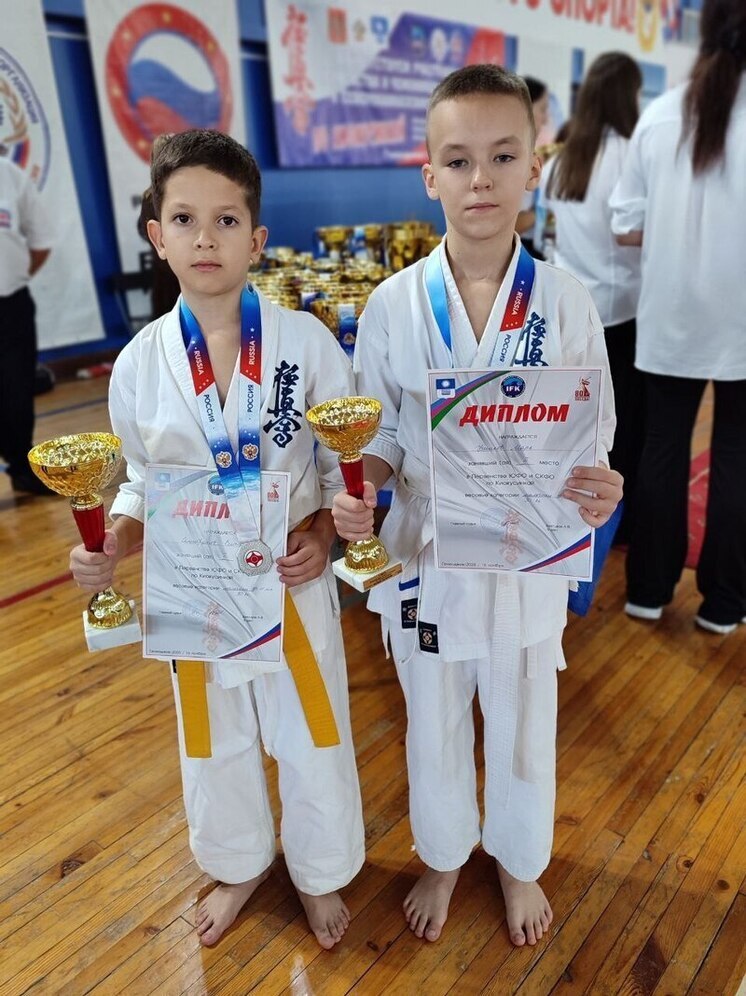 Юные спортсмены из ДНР завоевали две медали на Чемпионате Южного и Северо-Кавказского федеральных округов по киокусинкай