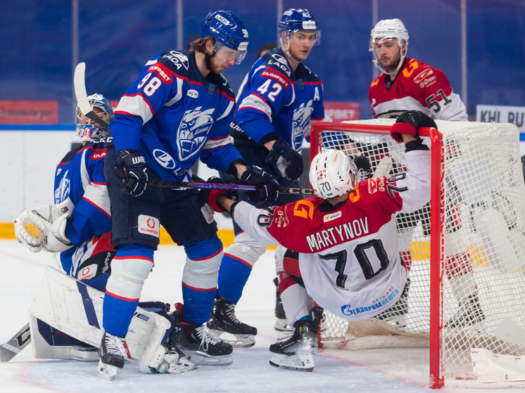ХК «Лада» сразится с омским «Авангардом» в Тольятти 18 ноября