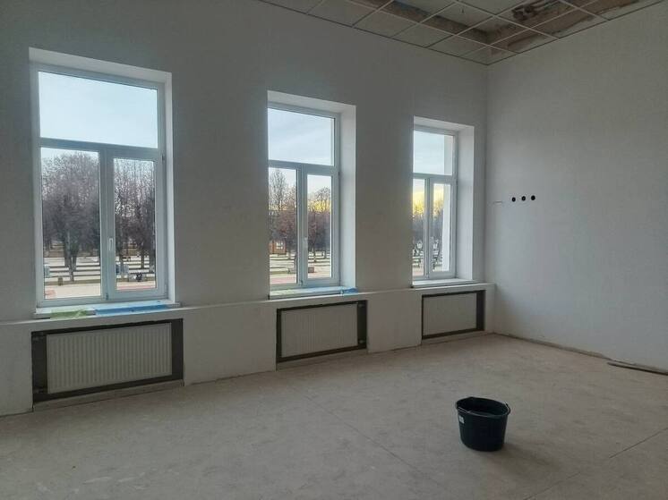 В Старой Руссе капитальный ремонт школы №4 вышел на финишную прямую