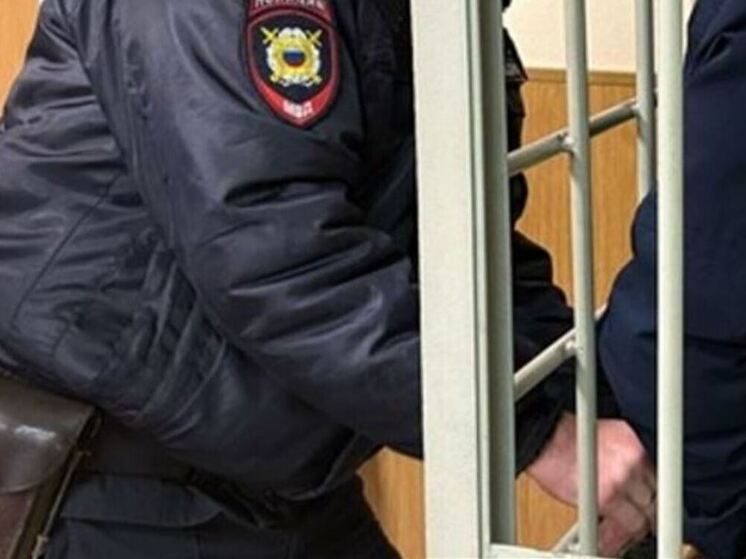 Полицейские установили личность лже-минера вокзала в Луге