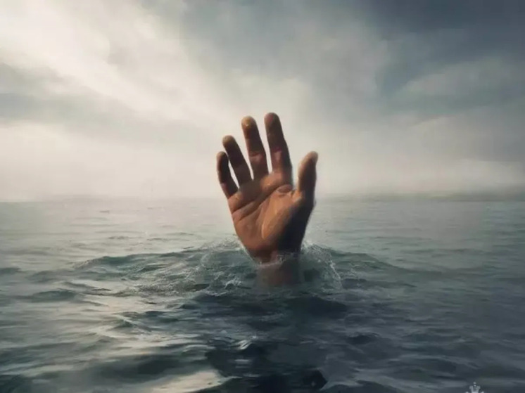 В Ростовской область 55-летний рыбак утонул, упав с лодки