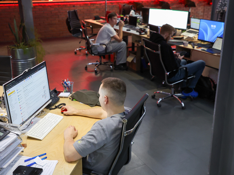 Юрист Яковлева: сотрудникам запрещено разглашать конфиденциальные данные во время сплетен