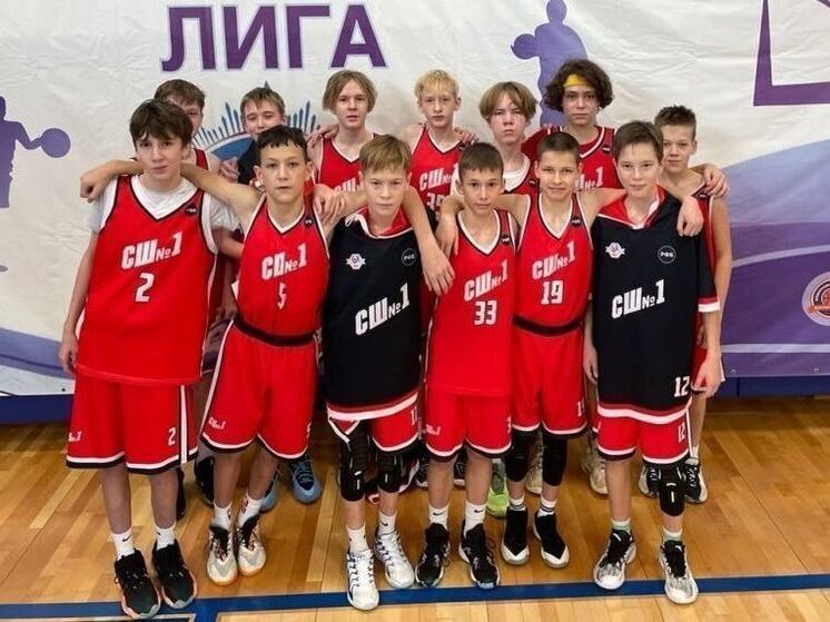 Юные кировские спортсмены завоевали медали в баскетболе и прыжках на батуте