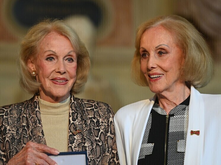 В Германии артистки-близнецы Алиса и Эллен Кесслер совершили суицид