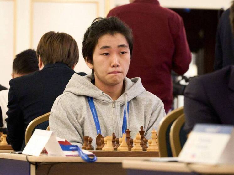 Улан-удэнец Эрдэм Хубукшанов стал самым молодым гроссмейстером Бурятии