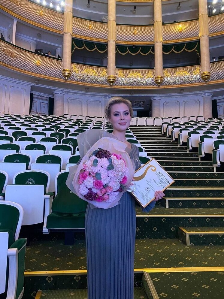 Голос из Луганска покорил международный конкурс в Грозном