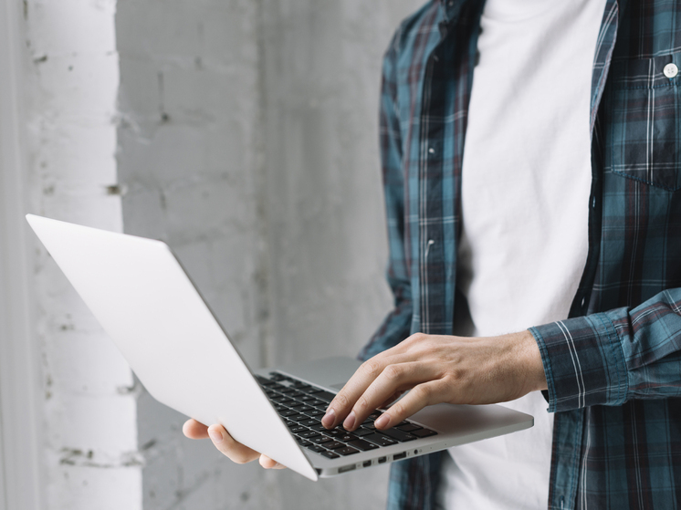 Брянца поймали на краже ноутбука из маркетплейса