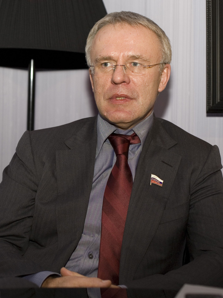 «Пиво - часть спортивной культуры»: Фетисов о запрете продажи пива на стадионах