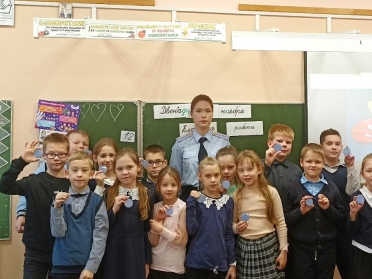 Акция, посвященная безопасности дорожного движения, прошла в Псковском районе