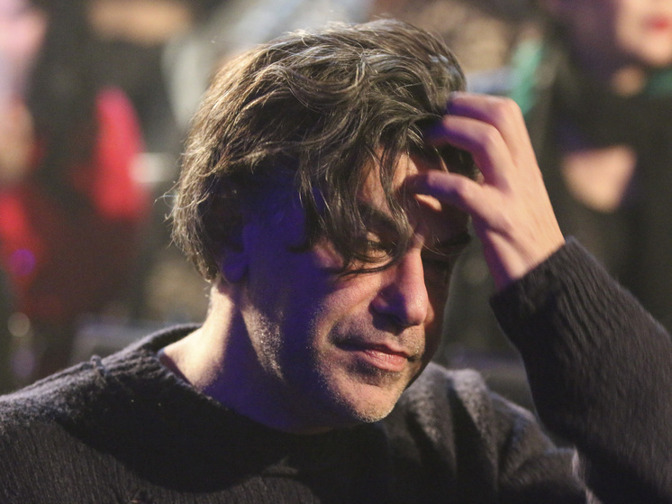 В закрытых московских чатах сегодня обсуждают забавный эпизод с одной из приватных вечеринок