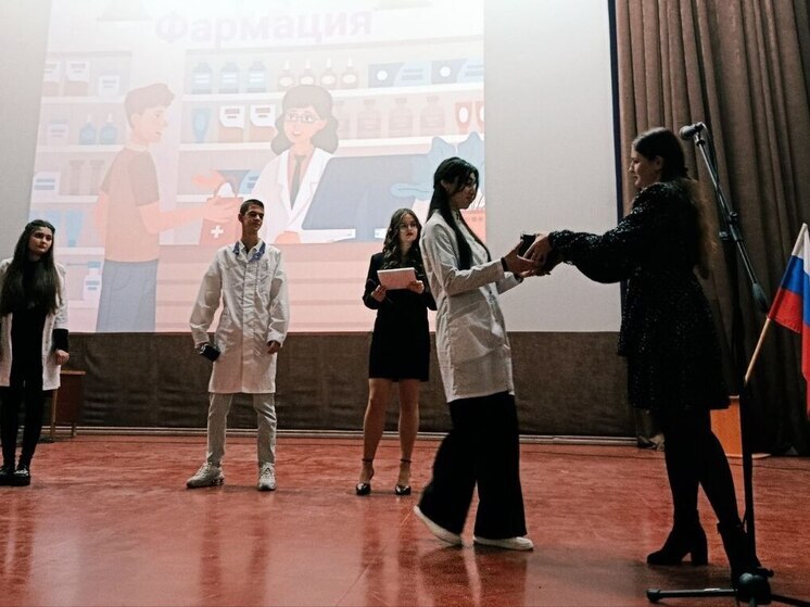 В Херсонской области состоялось торжественное посвящение в студенты будущих медиков