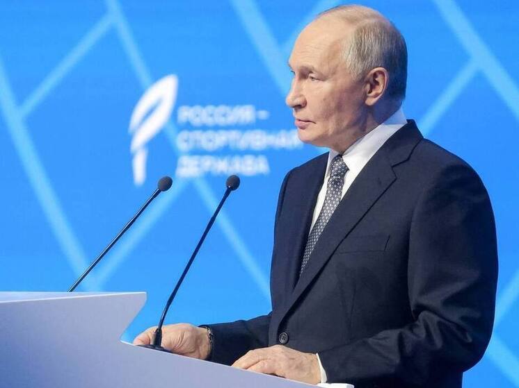 Президент России отметил ямальских работников государственными наградами