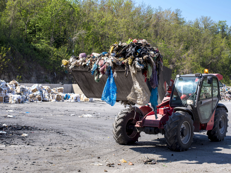 В Курской области оштрафовали нарушителей, создававших стихийные свалки у жилых домов