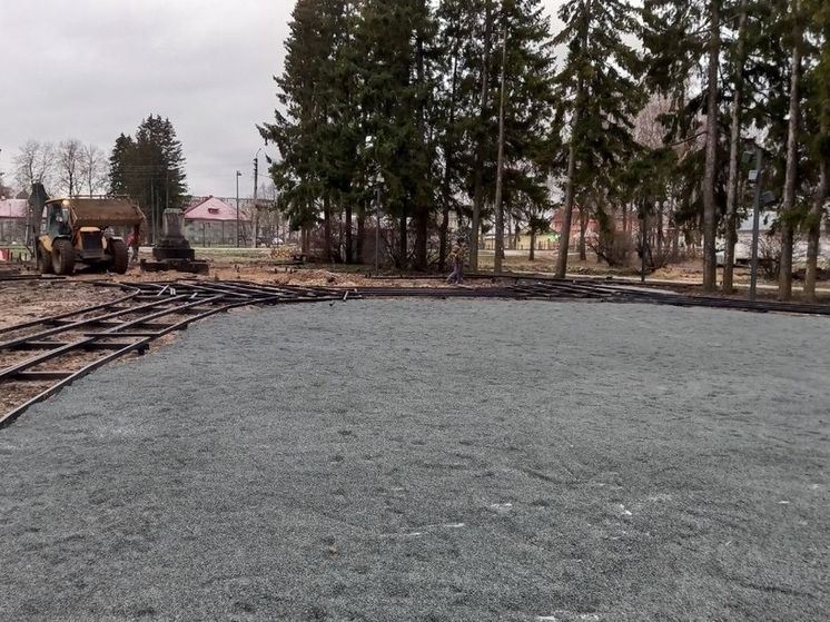 В центральной части Каргополя продолжается благоустройство